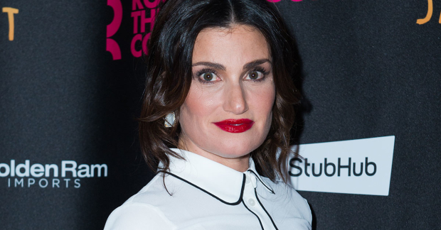 Idina Menzel will help honor John Lithgow at Roundabout Theatre Company&#39;s 2019 gala.