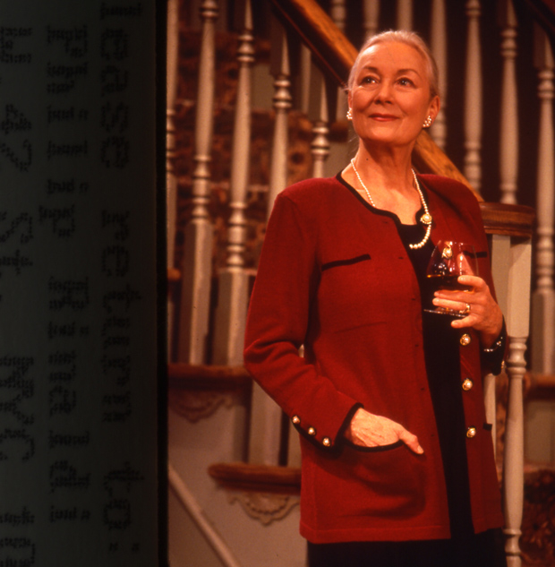 Rosemary Harris as Agnes in the 1996 revival of Edward Albee&#39;s A Delicate Balance.