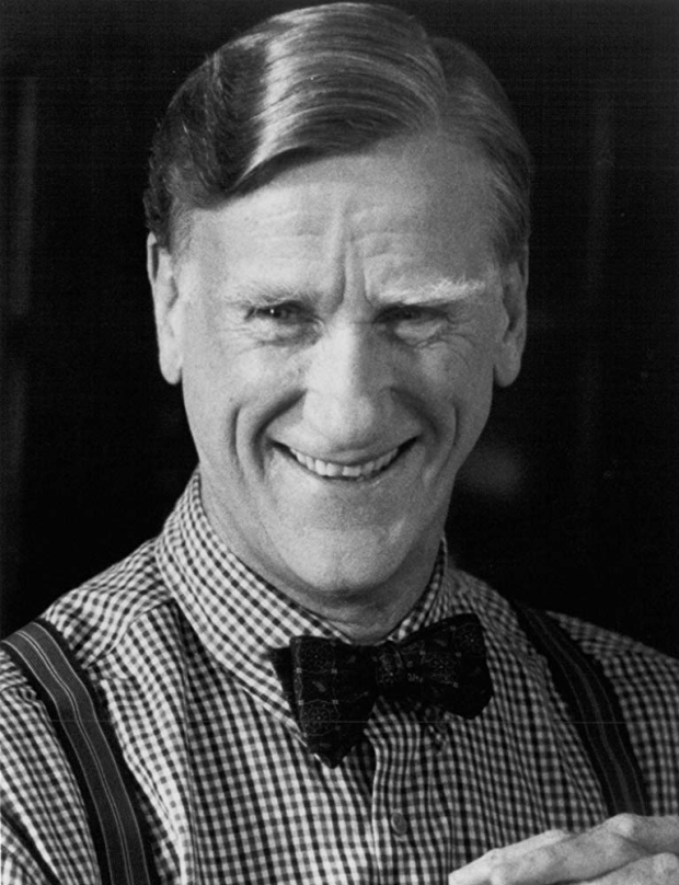 Donald Moffat has died at the age of 87.