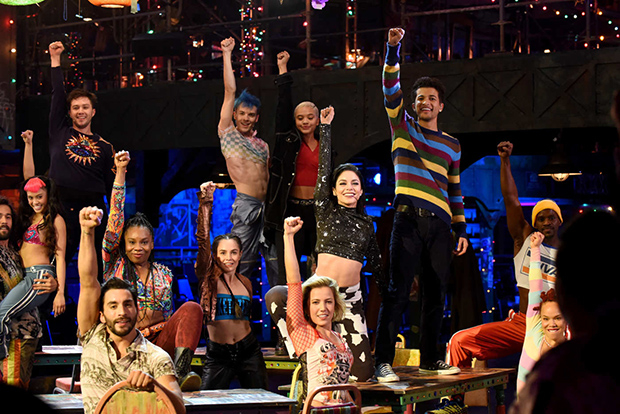 The cast of Rent on Fox performs &quot;La Vie Bohème&quot;.