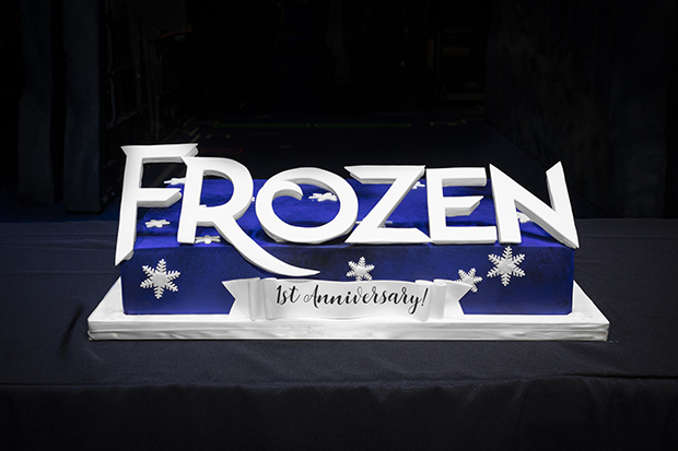 The Frozen first anniversary cake.