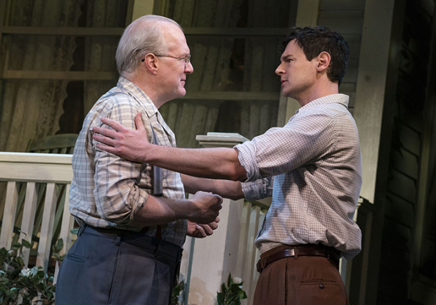 Tracy Letts and Benjamin Walker in the current Broadway revival of Arthur Miller&#39;s All My Sons. 