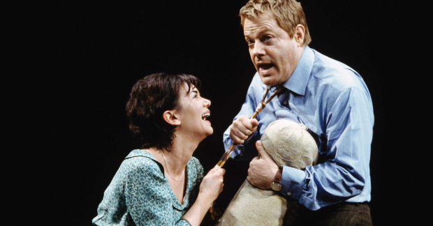 Victoria Hamilton and Eddie Izzard in the 2003 Broadway revival of A Day in the Death of Joe Egg.