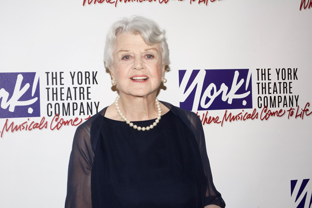 Angela Lansbury will star in a benefit reading of The Importance of Being Earnest.