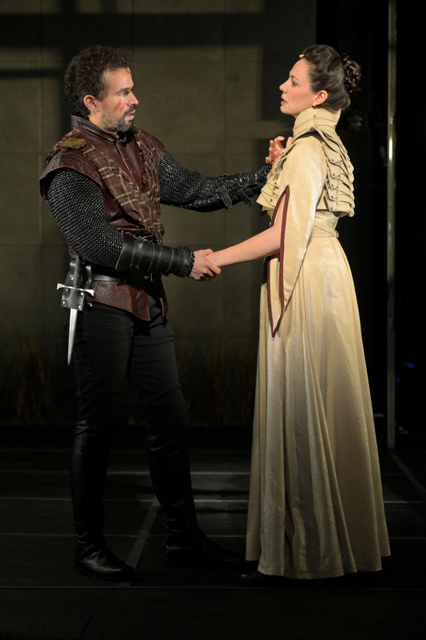 Rey Lucas and Liz Sklar play Macbeth and Lady Macbeth, respectively, in California Shakespeare Theater&#39;s new production of Macbeth.