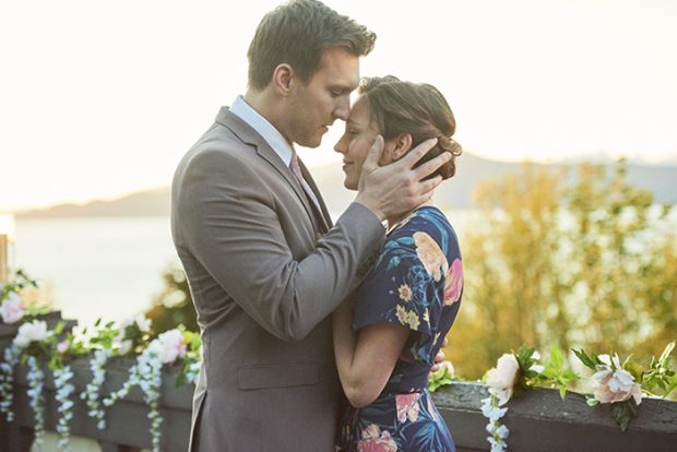 Scott Michael Foster (Jake Colby) and Laura Osnes (Maggie Case) in Hallmark Channel&#39;s In the Key of Love.