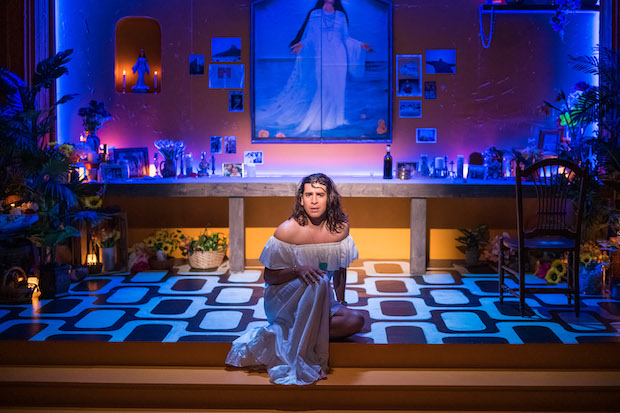 Arturo Luís Soria wrote and stars in Ni Mi Madre at Rattlestick Playwrights Theater.