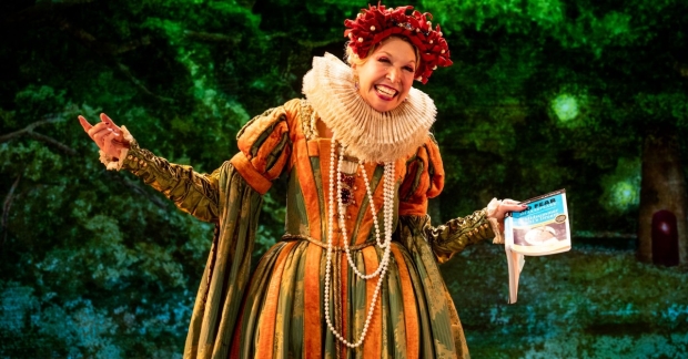 Julie Halston as Queen Elizabeth in Fairycakes, written and directed by Douglas Carter Beane, at the Greenwich House Theater.