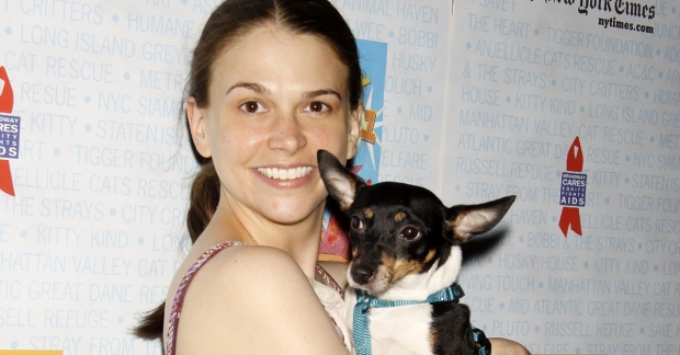 Sutton Foster will co-host Broadway Barks 2022 with the event&#39;s co-founded Bernadette Peters.