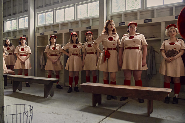 Robert Colindrez, Kate Berlant, Abbi Jacobson, D&#39;Arcy Carden, Melanie Field, and Molly Ephraim in A League of Their Own