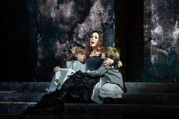 Magnus Newville, Sondra Radvanovsky, and Axel Newville appear in Luigi Cherubini&#39;s Medea, directed by David McVicar, at the Metropolitan Opera.
