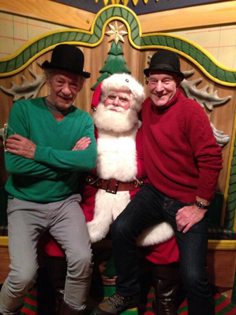 Ian McKellen and Patrick Stewart with Santa at Macy&#39;s. This is the best holiday photo that we may ever see.