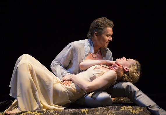 Ethan Hawke as Macbeth and Anne-Marie Duff as Lady Macbeth in Lincoln Center Theater&#39;s production of Macbeth, directed by Jack O&#39;Brien the Vivian Beaumont Theater.