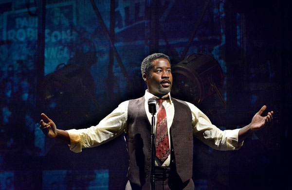 Daniel Beaty portrays African-American performer and activist Paul Robeson in The Tallest Tree in the Forest at Washington, D.C.&#39;s Arena Stage.