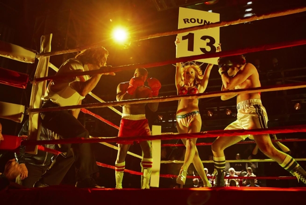 A scene from the Hamburg production of Rocky.