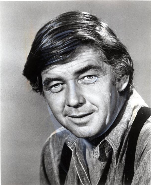 Ralph Waite, star of the popular television series The Waltons, died on Thursday, February 13. He was 85.