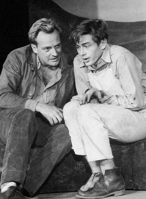 Arthur Kennedy (l) and James Dean (r) in  N. Richard Nash&#39;s 1952 play See the Jaguar at Broadway&#39;s Cort Theatre. The play closed after five performances.