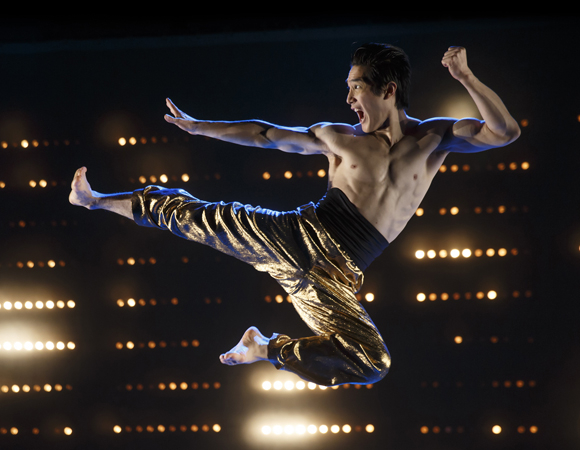 Cole Horibe stars as martial arts legend Bruce Lee in David Henry Hwang&#39;s Kung Fu, a production of Signature Theatre directed by Leigh Silverman.