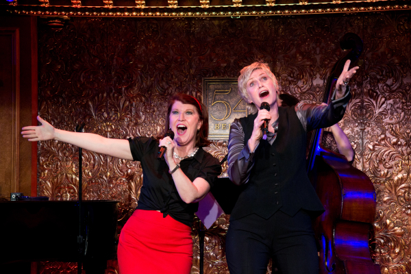 Kate Flannery and Jane Lynch belt out a number for Lynch&#39;s cabaret debut at 54 Below. 