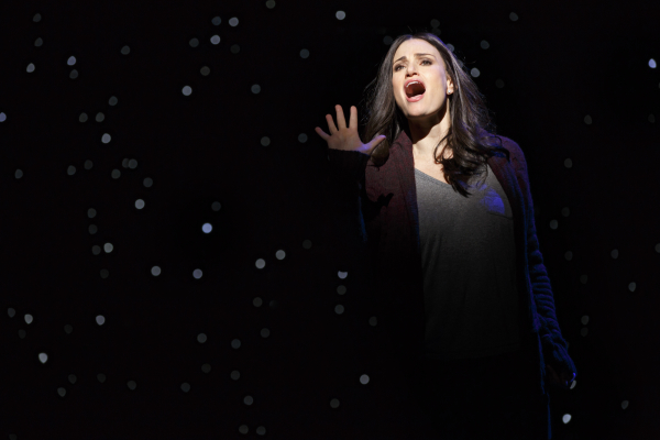 Idina Menzel performs in Broadway&#39;s If/Then at the Richard Rodgers Theatre.
