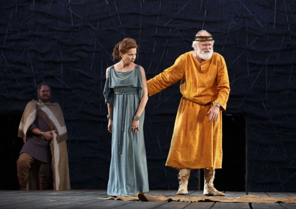 Jay O. Sanders as Earl of Kent, Annette Bening as Goneril, and John Lithgow in the title role of King Lear, directed by Daniel Sullivan, at the Delacorte Theater in Central Park.