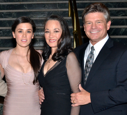 Victoria Mallory (center), with her husband, Mark Lambert (right), and their daughter, Ramona Mallory (left), in 2012.