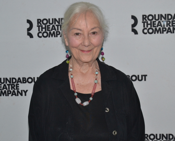 Rosemary Harris stars as Eleanor Swan in the Roundabout Theatre Company production of Tom Stoppard&#39;s Indian Ink, directed by Carey Perloff.