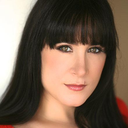 Dee Roscioli will perform &quot;Straight from the Heart&quot; at 54 Below.