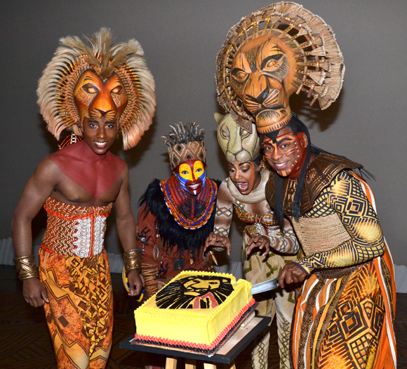 Mufasa cuts the cake — and his castmates can&#39;t wait to eat it.