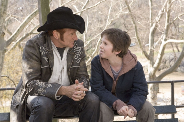 Robin Williams and Freddie Highmore in the 2007 film, August Rush.